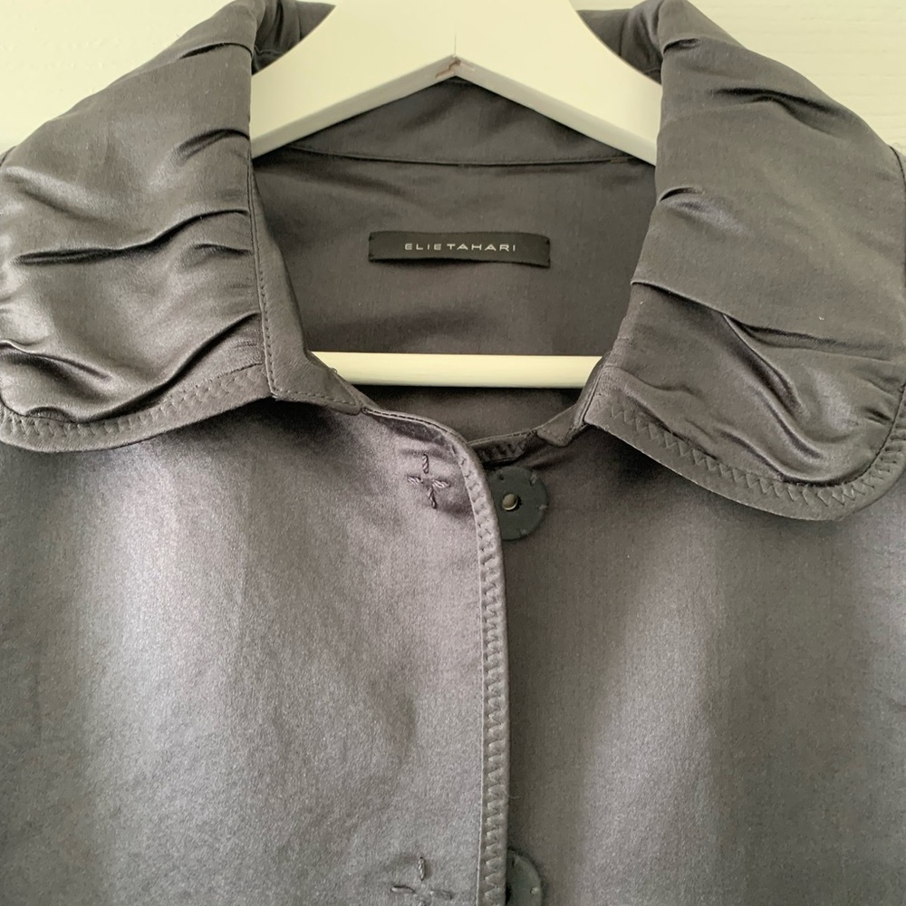 Elie Tahari grey silk coat in perfect condition